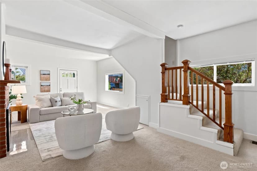 Property photo for 3015 Walnut Avenue Sw, Seattle photo 7