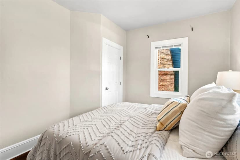 Property photo for 3015 Walnut Avenue Sw, Seattle photo 37