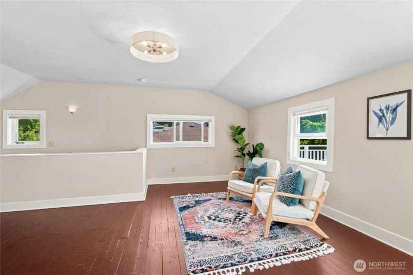 Property photo for 3015 Walnut Avenue Sw, Seattle photo 31