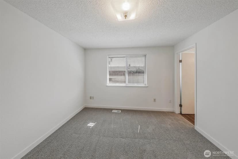 Property photo for 17109 20th Avenue E, Spanaway photo 23