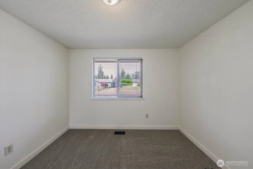 Property photo for 17109 20th Avenue E, Spanaway photo 28