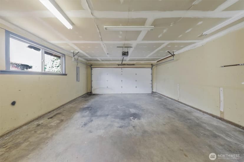 Property photo for 17109 20th Avenue E, Spanaway photo 35