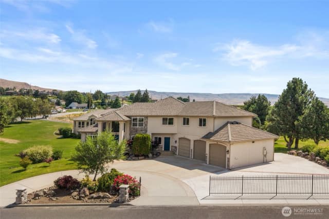 Property photo for 3675 Westridge Place, Wenatchee photo 3