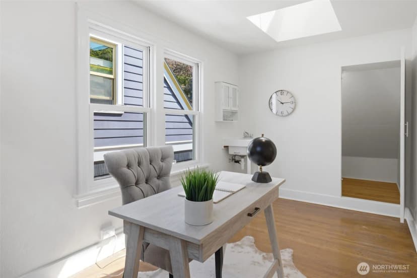 Property photo for 5006 Greenwood Avenue N, Seattle photo 31
