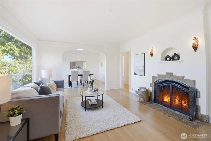 Property photo for 5006 Greenwood Avenue N, Seattle photo 6