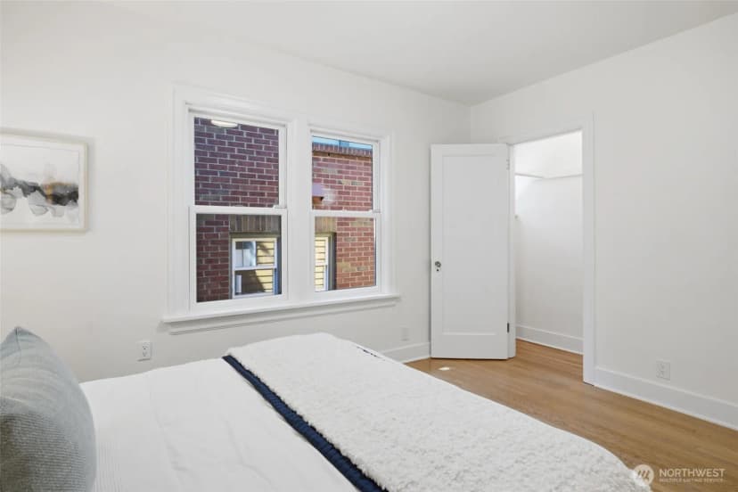 Property photo for 5006 Greenwood Avenue N, Seattle photo 21