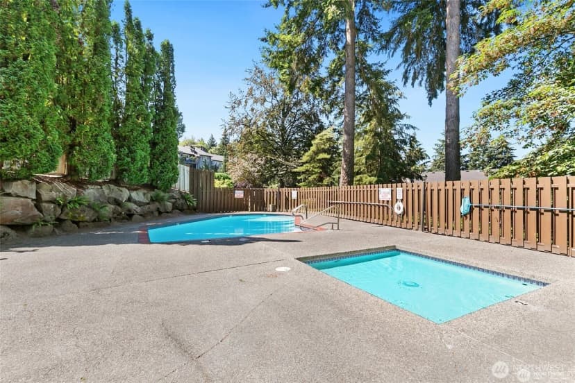 Property photo for 12726 Ne 116th St #e9, Kirkland photo 19
