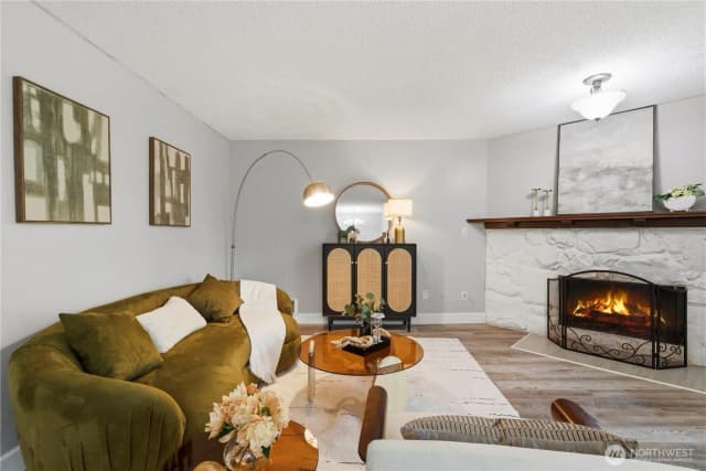 Property photo for 12726 Ne 116th St #e9, Kirkland photo 3