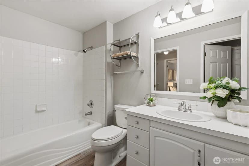 Property photo for 12726 Ne 116th St #e9, Kirkland photo 15