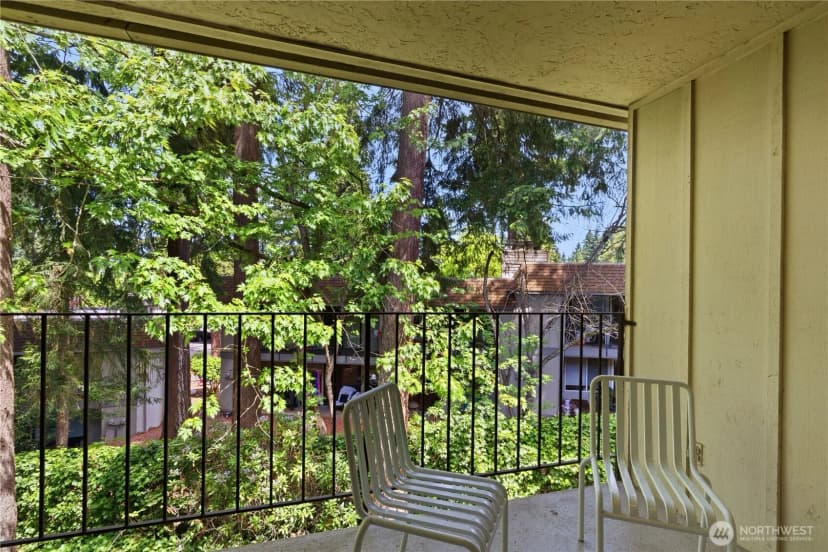 Property photo for 12726 Ne 116th St #e9, Kirkland photo 10