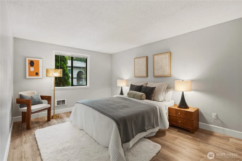 Property photo for 12726 Ne 116th St #e9, Kirkland photo 11