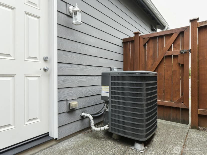 Property photo for 4649 Helena Avenue Se, Lacey photo 16