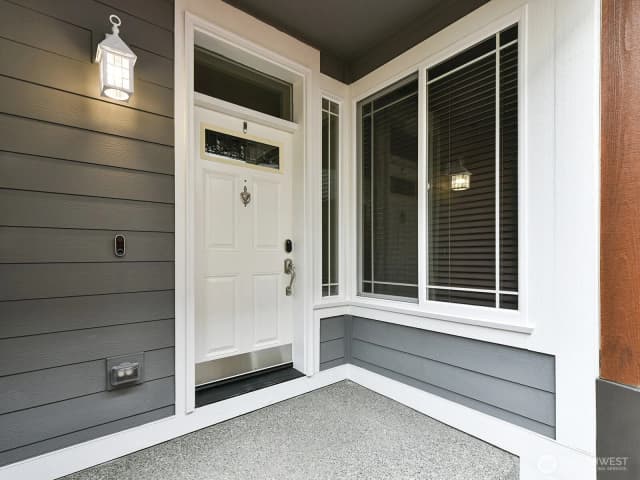 Property photo for 4649 Helena Avenue Se, Lacey photo 2