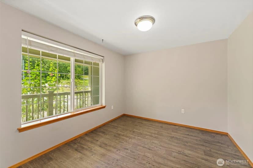 Property photo for 12305 523rd Street E, Eatonville photo 4