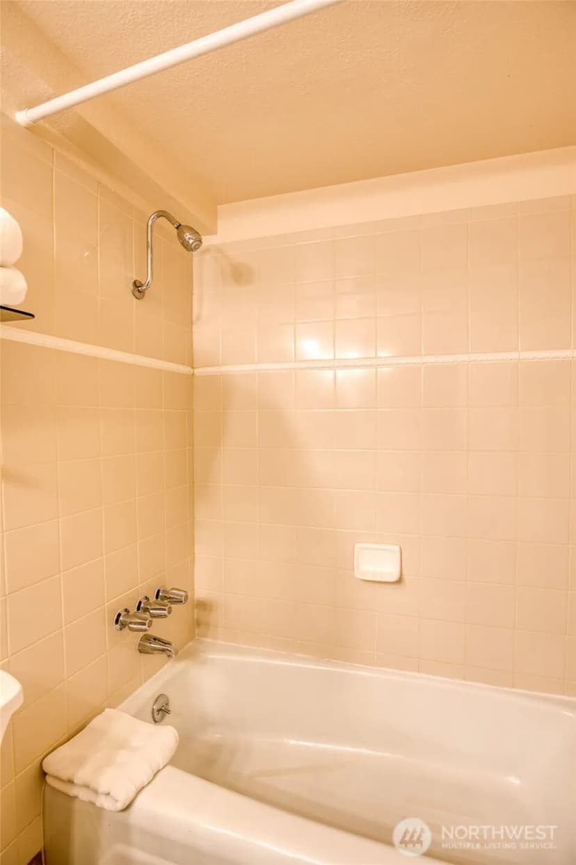 Property photo for 710 S Hancock #105-07, Westport photo 10