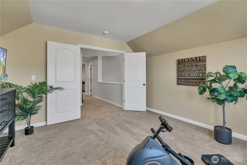 Property photo for 2404 57th Street Se, Auburn photo 29