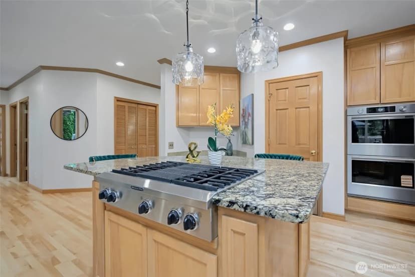 Property photo for 26998 Se 22nd Way, Sammamish photo 12