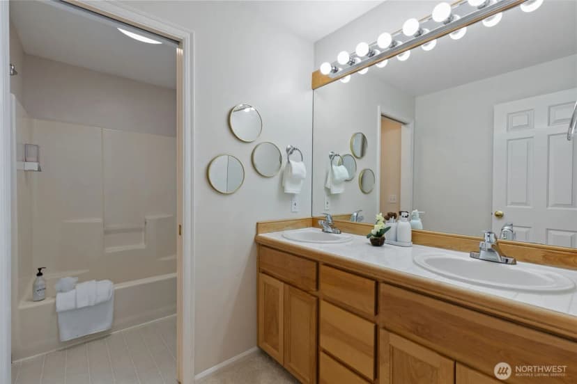 Property photo for 26998 Se 22nd Way, Sammamish photo 30
