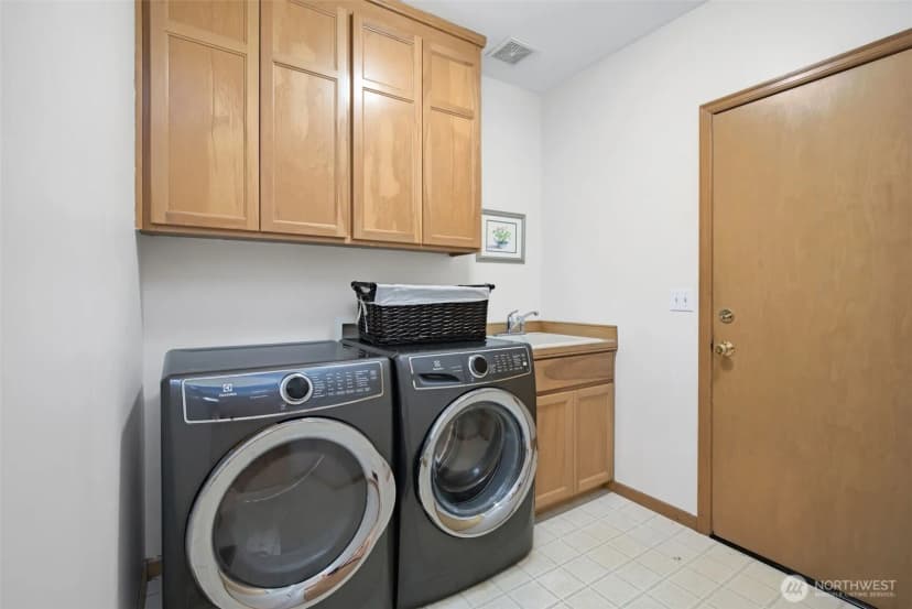 Property photo for 26998 Se 22nd Way, Sammamish photo 23