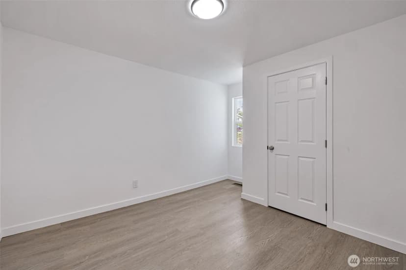 Property photo for 6325 S Eddy Court, Seattle photo 5