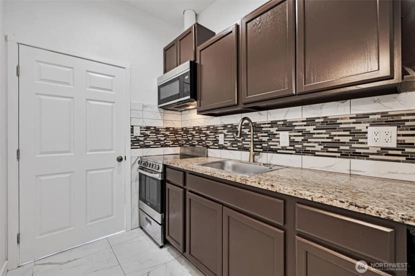 Property photo for 6325 S Eddy Court, Seattle photo 14
