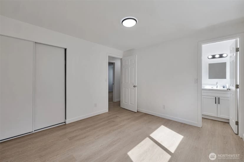 Property photo for 6325 S Eddy Court, Seattle photo 10