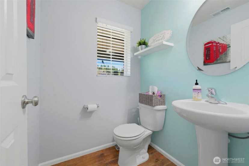 Property photo for 6626 Svea Court Ne, Lacey photo 9