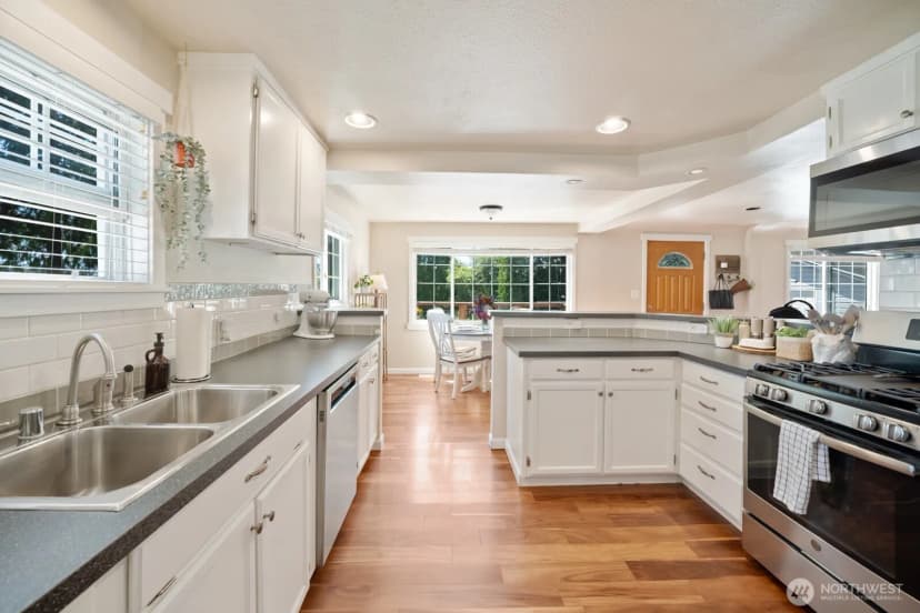Property photo for 416 Riverview Lane, Snohomish photo 10