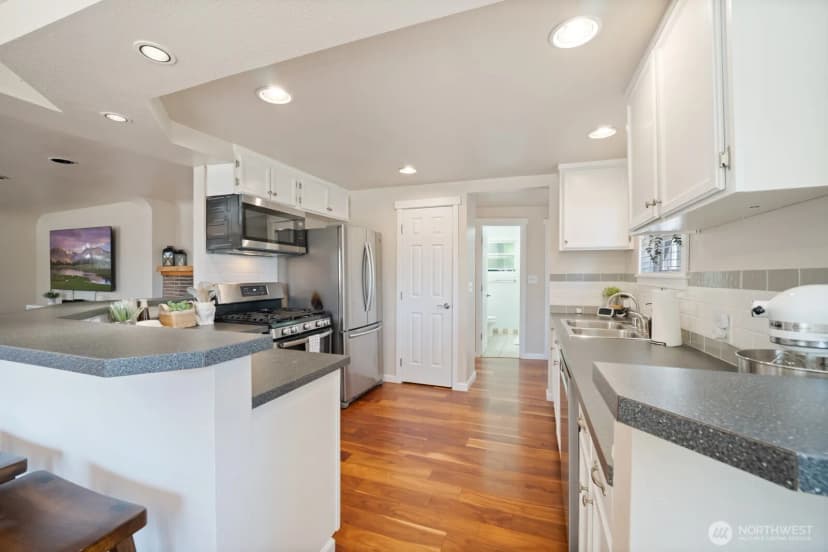 Property photo for 416 Riverview Lane, Snohomish photo 11