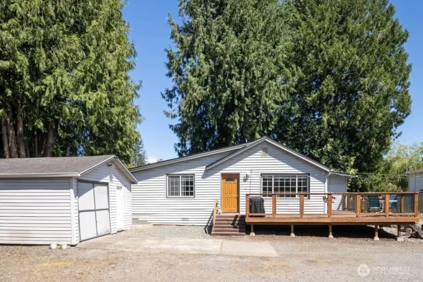 Property photo for 416 Riverview Lane, Snohomish photo 2