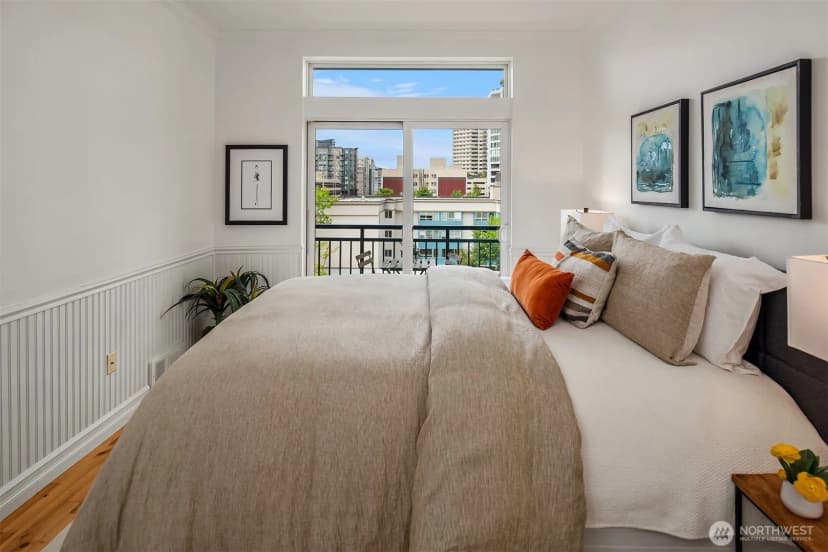 Property photo for 2414 1st Avenue #507, Seattle photo 15