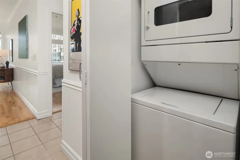 Property photo for 2414 1st Avenue #507, Seattle photo 18