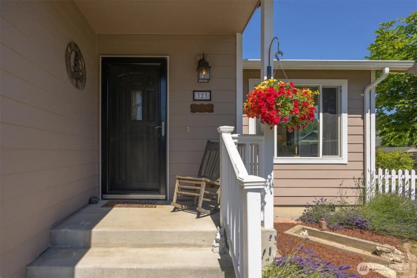 Property photo for 323 Wilson Lane, Sumas photo 4