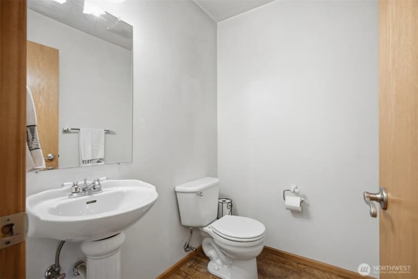 Property photo for 323 Wilson Lane, Sumas photo 27