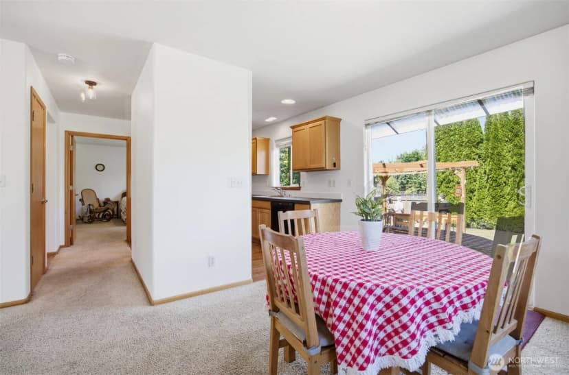 Property photo for 323 Wilson Lane, Sumas photo 18
