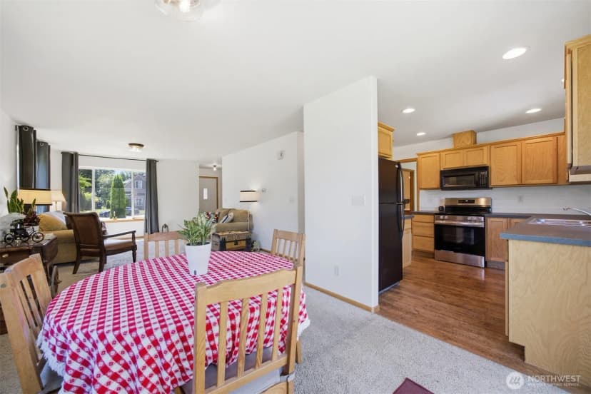 Property photo for 323 Wilson Lane, Sumas photo 17