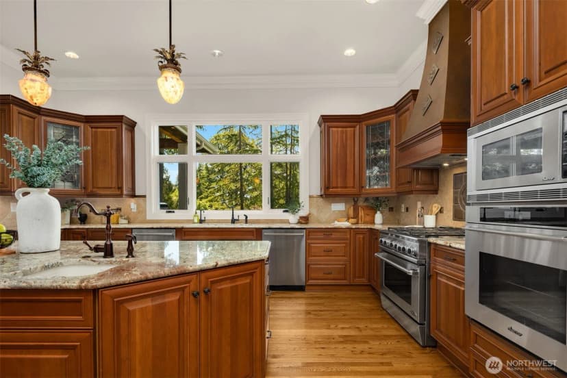 Property photo for 6351 163rd Place Se, Bellevue photo 12