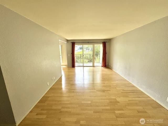 Property photo for 12701 Ne 9th Place #d105, Bellevue photo 3