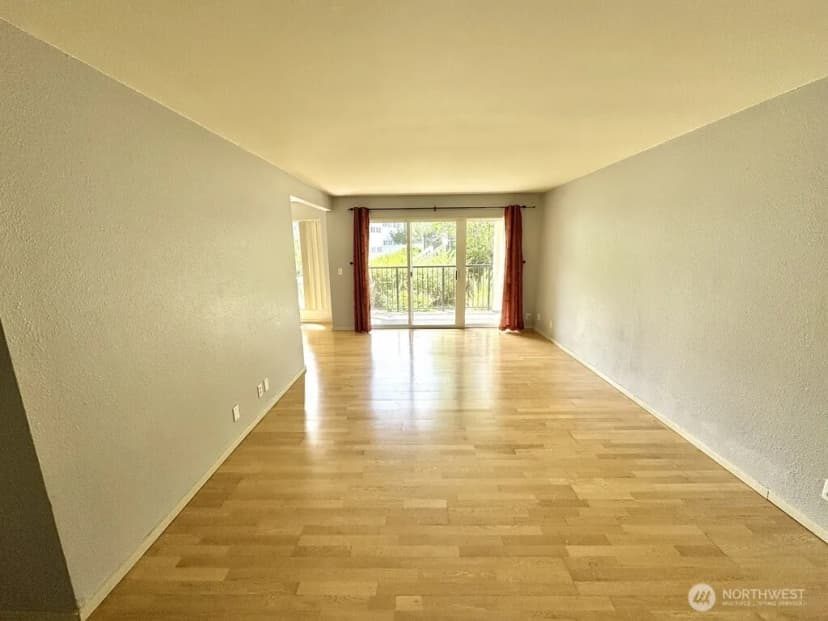 Property photo for 12701 Ne 9th Place #d105, Bellevue photo 3