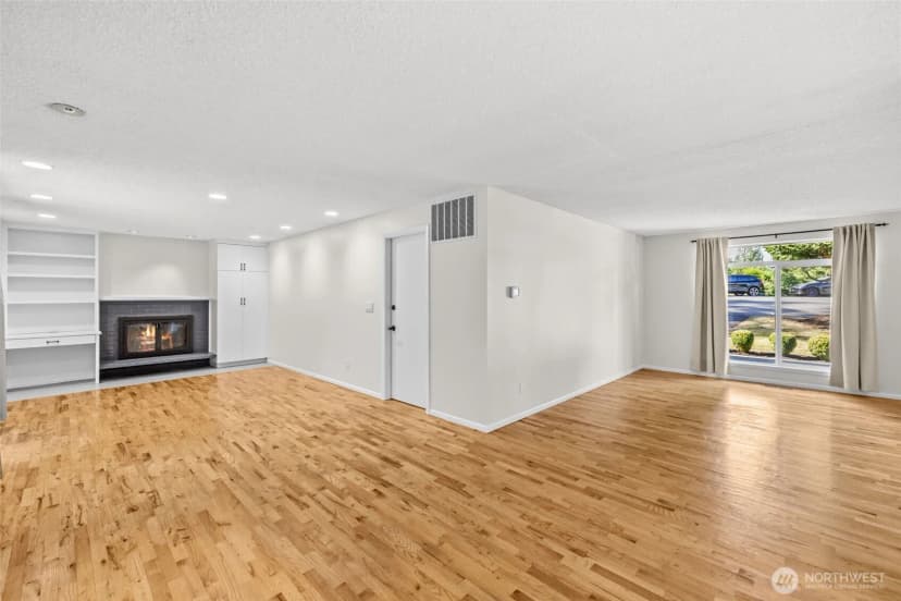 Property photo for 1550 172nd Avenue Ne, Bellevue photo 13