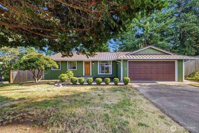 Property photo for 1550 172nd Avenue Ne, Bellevue photo 2
