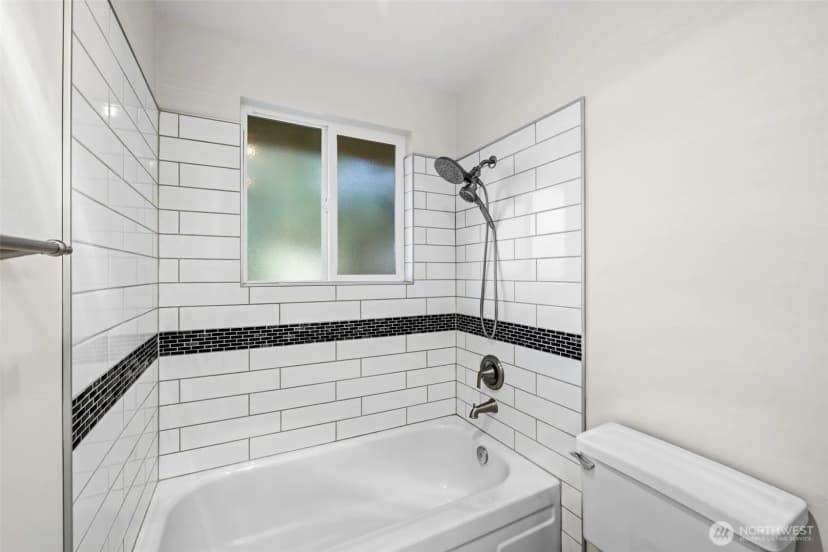Property photo for 1550 172nd Avenue Ne, Bellevue photo 22