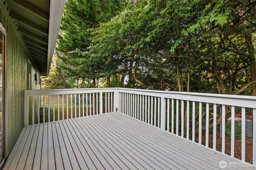 Property photo for 1550 172nd Avenue Ne, Bellevue photo 33