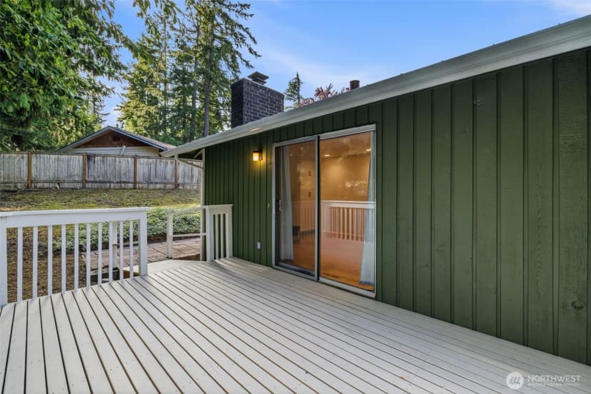 Property photo for 1550 172nd Avenue Ne, Bellevue photo 32