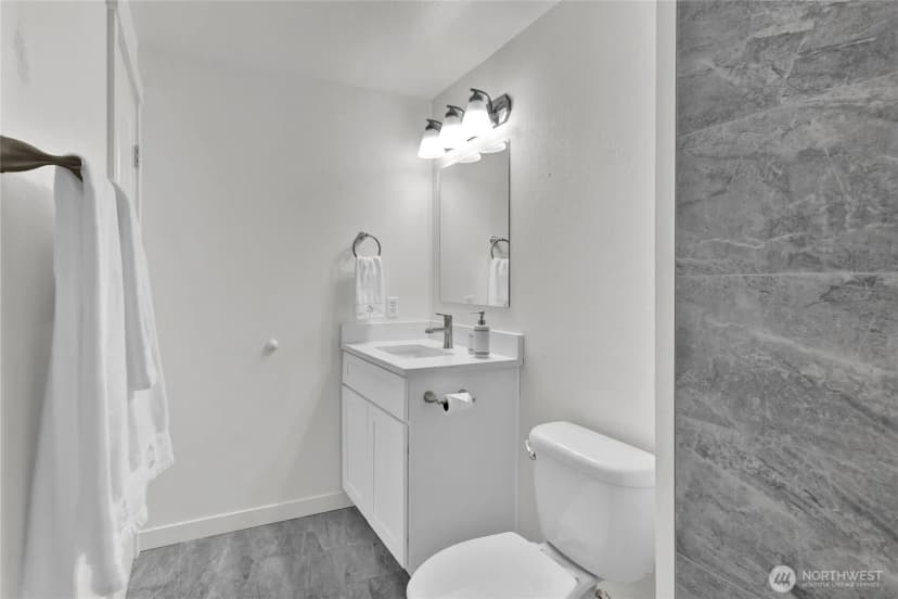Property photo for 908 Baysinger Place, Enumclaw photo 16