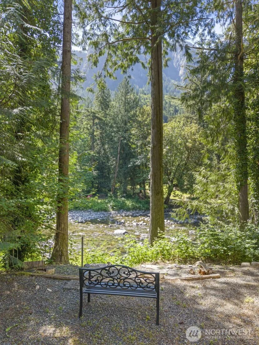 Property photo for 44725 Se 71st Street, Snoqualmie photo 24