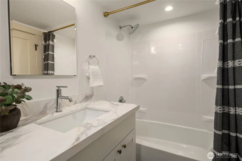 Property photo for 11429 Glendale Way S, Seattle photo 38