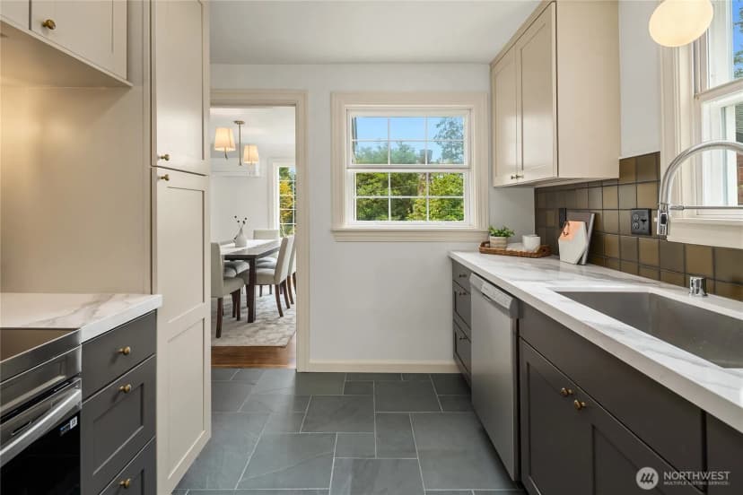 Property photo for 11429 Glendale Way S, Seattle photo 18