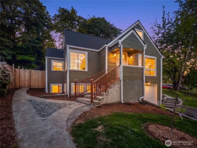 Property photo for 11429 Glendale Way S, Seattle photo 3