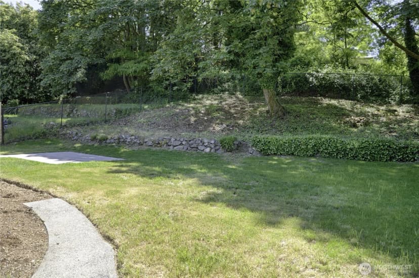 Property photo for 11429 Glendale Way S, Seattle photo 22